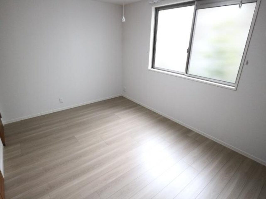  近鉄難波線・奈良線/生駒駅 徒歩11分 1階 築5年