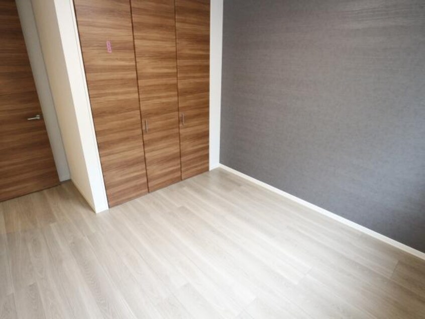  近鉄難波線・奈良線/生駒駅 徒歩11分 1階 築5年