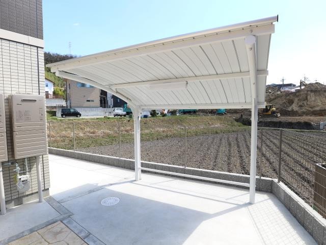  近鉄難波線・奈良線/東生駒駅 徒歩10分 1階 築5年