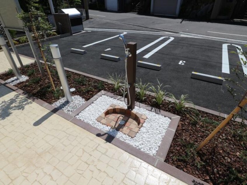  近鉄難波線・奈良線/生駒駅 徒歩20分 1階 築3年