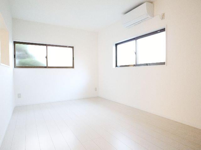  近鉄難波線・奈良線/生駒駅 徒歩3分 1階 築57年