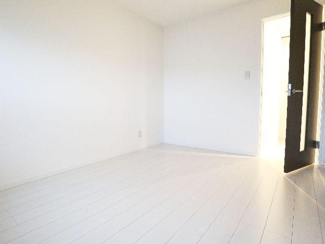  近鉄難波線・奈良線/生駒駅 徒歩3分 1階 築57年