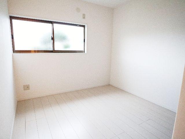  近鉄難波線・奈良線/生駒駅 徒歩3分 1階 築57年