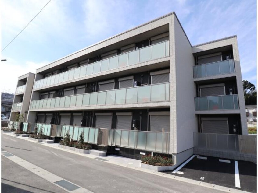  近鉄難波線・奈良線/生駒駅 徒歩5分 2階 築4年