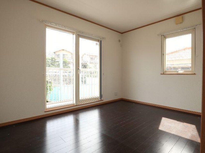  近鉄難波線・奈良線/生駒駅 徒歩7分 1-2階 築12年