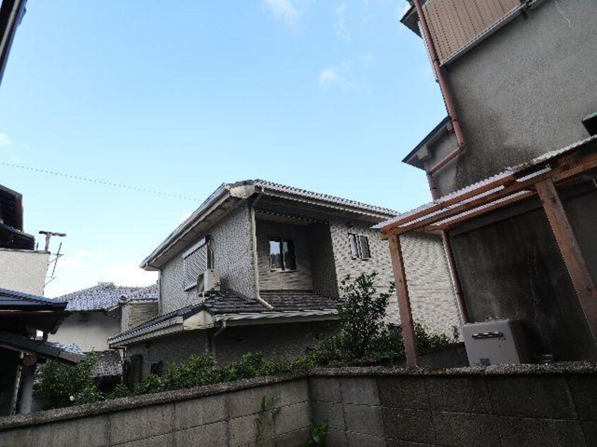  近鉄難波線・奈良線/生駒駅 徒歩13分 1-2階 築49年