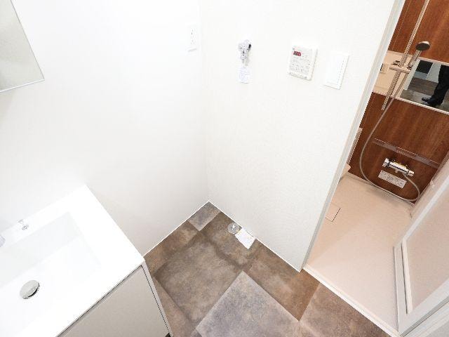  近鉄難波線・奈良線/生駒駅 徒歩5分 3階 築2年