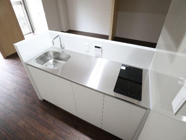  近鉄難波線・奈良線/生駒駅 徒歩5分 4階 築2年