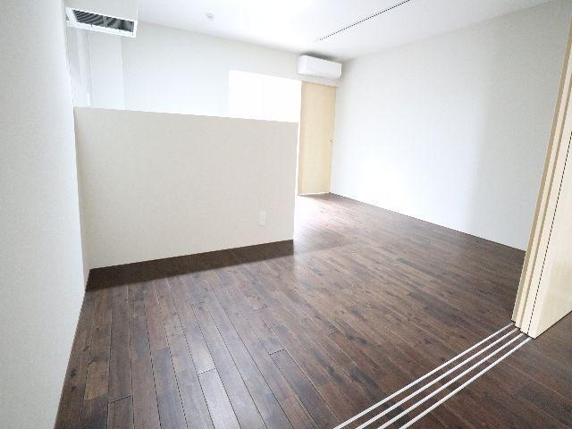  近鉄難波線・奈良線/生駒駅 徒歩5分 3階 築2年