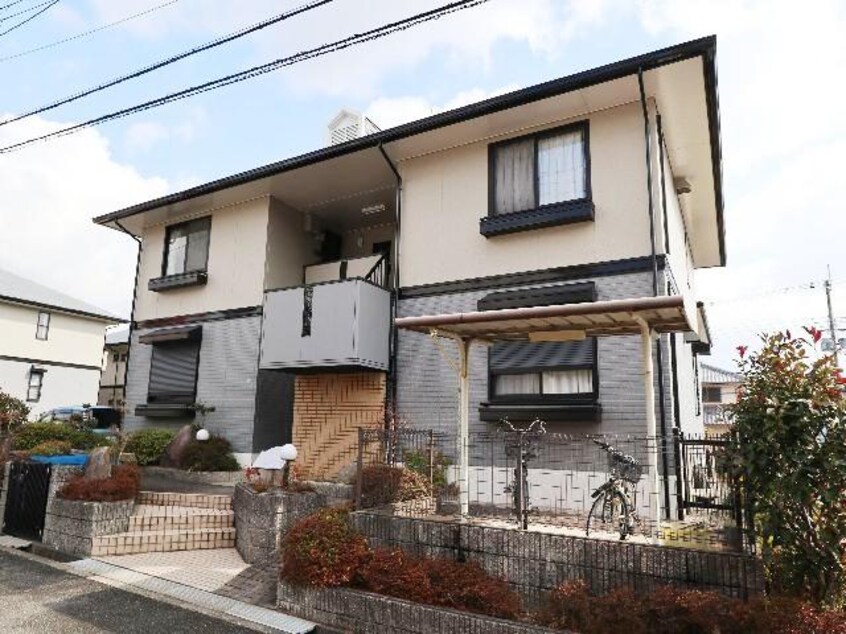  近鉄難波線・奈良線/生駒駅 バス14分田原台センター下車:停歩4分 2階 築27年