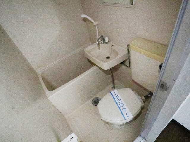  近鉄難波線・奈良線/生駒駅 徒歩8分 2階 築39年