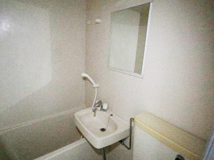  近鉄難波線・奈良線/生駒駅 徒歩8分 2階 築39年