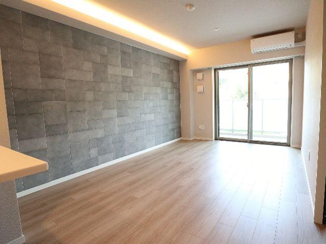  近鉄難波線・奈良線/生駒駅 徒歩3分 2階 築2年