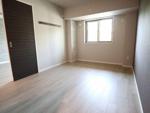  近鉄難波線・奈良線/生駒駅 徒歩3分 2階 築2年