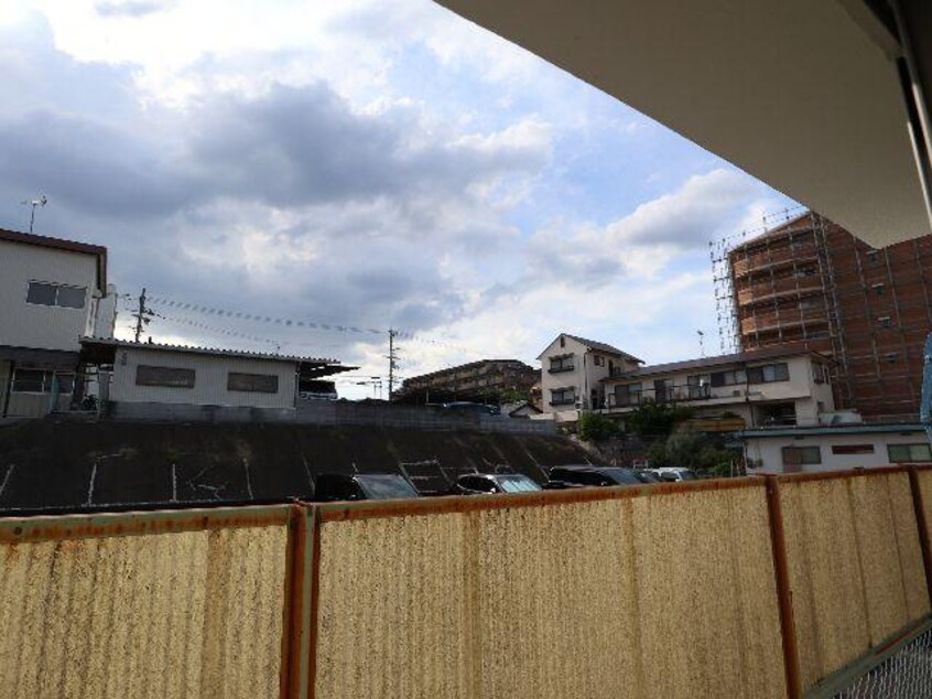  近鉄難波線・奈良線/生駒駅 徒歩8分 2階 築52年