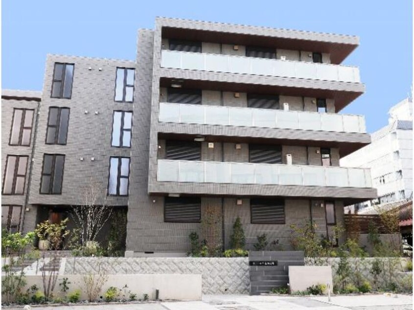  近鉄難波線・奈良線/生駒駅 徒歩2分 2階 築2年