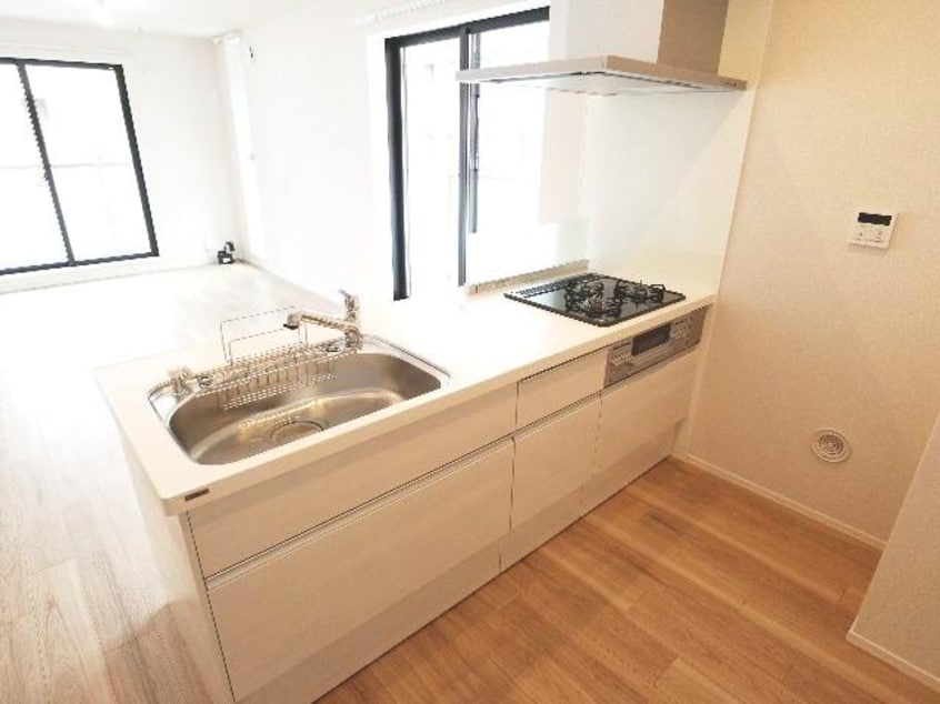  近鉄難波線・奈良線/生駒駅 徒歩2分 2階 築2年