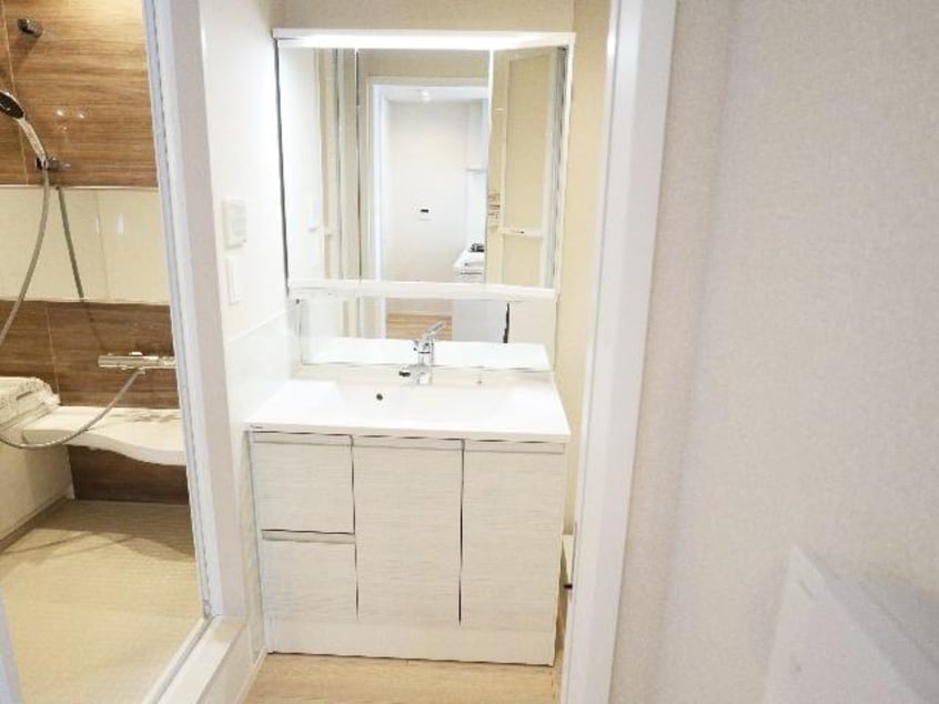  近鉄難波線・奈良線/生駒駅 徒歩2分 2階 築2年