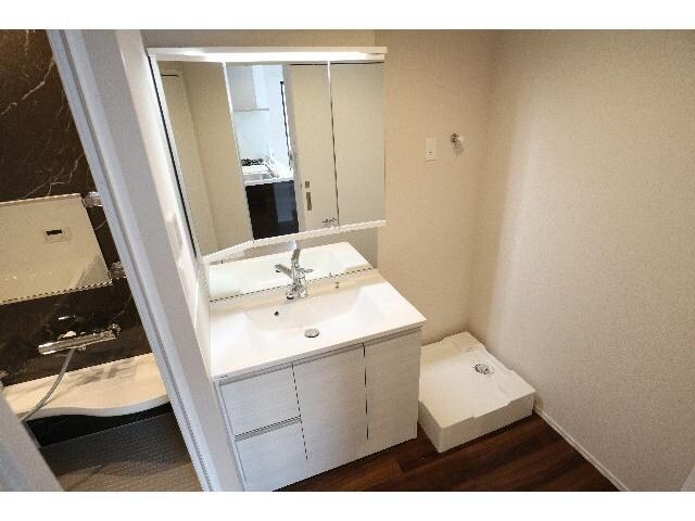  近鉄難波線・奈良線/生駒駅 徒歩2分 4階 築2年