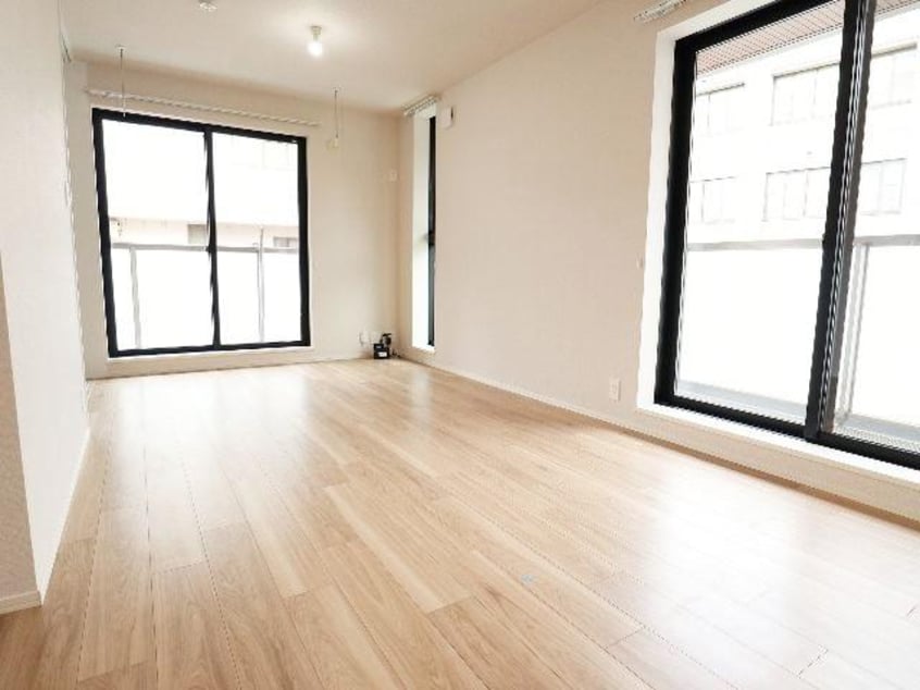  近鉄難波線・奈良線/生駒駅 徒歩2分 2階 築2年