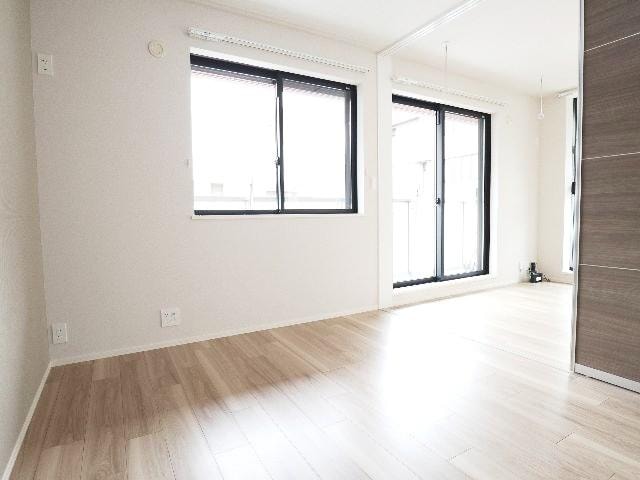  近鉄難波線・奈良線/生駒駅 徒歩2分 2階 築2年