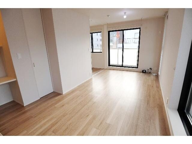  近鉄難波線・奈良線/生駒駅 徒歩2分 4階 築2年