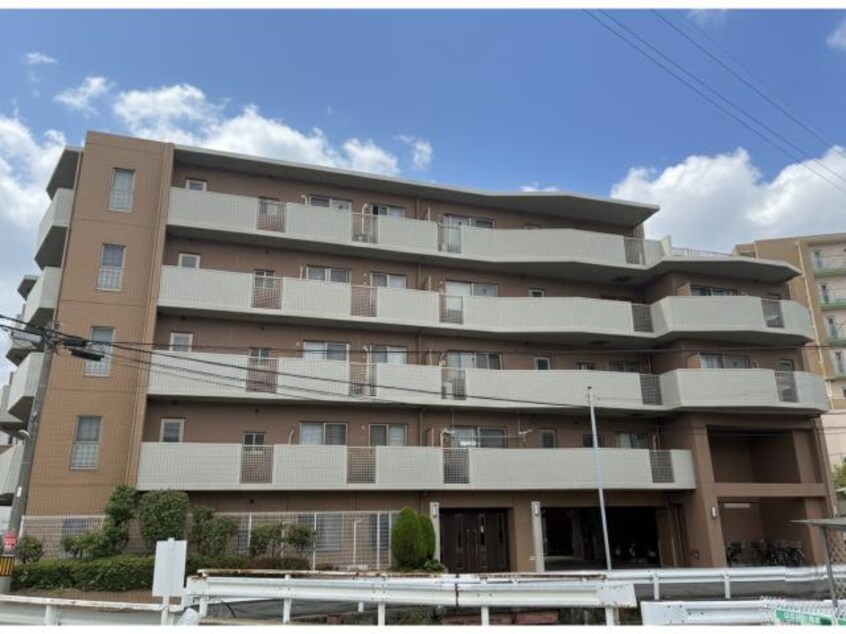  近鉄難波線・奈良線/東生駒駅 徒歩8分 4階 築23年