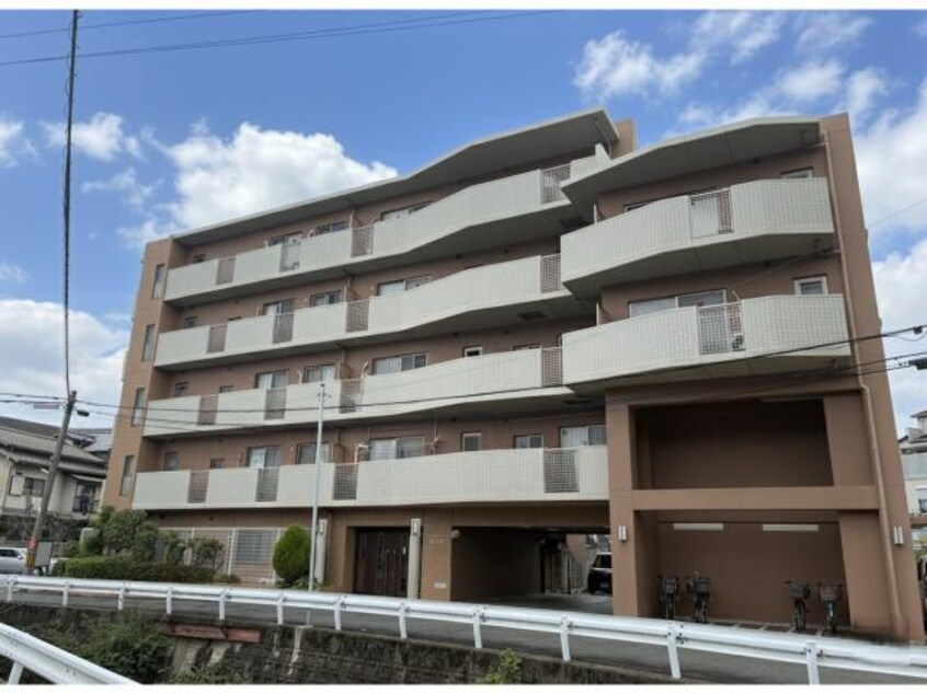  近鉄難波線・奈良線/東生駒駅 徒歩8分 4階 築23年