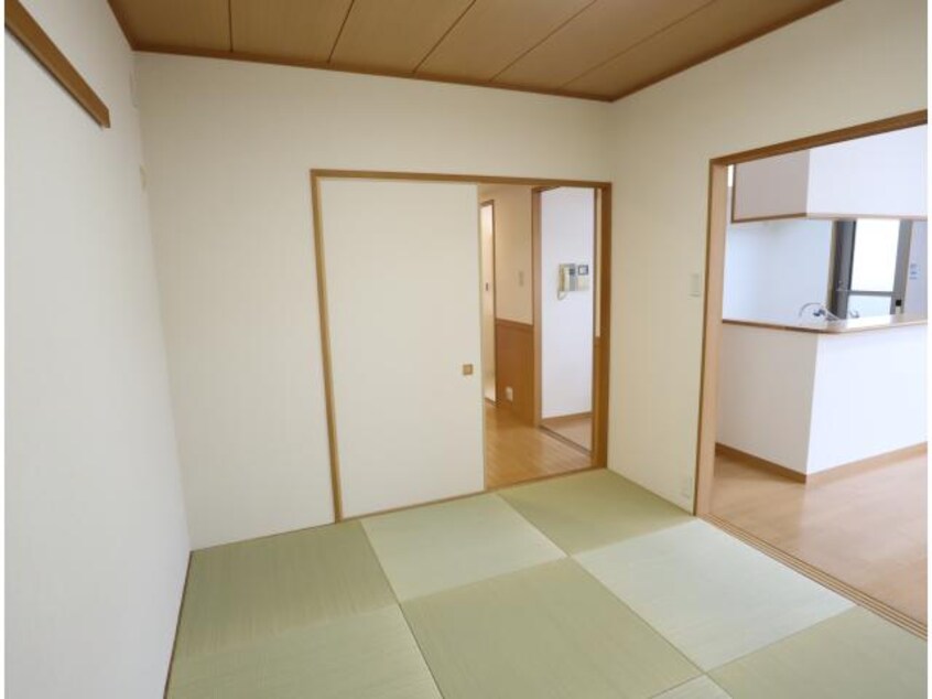  近鉄難波線・奈良線/東生駒駅 徒歩8分 4階 築23年