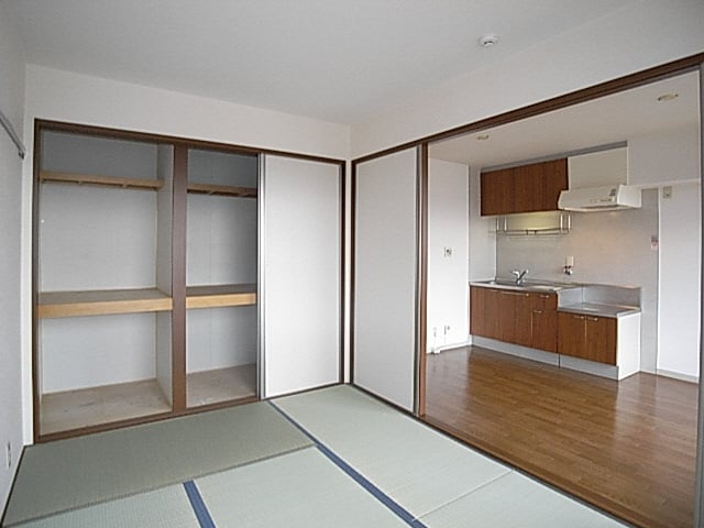  近鉄難波線・奈良線/近鉄奈良駅 バス10分東市小学校下車:停歩3分 1階 築25年