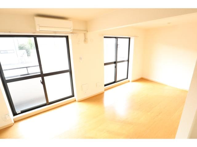  近鉄難波線・奈良線/新大宮駅 徒歩10分 1階 築29年