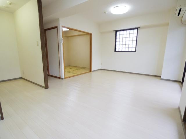  大和路線・関西本線/奈良駅 徒歩5分 5階 築28年