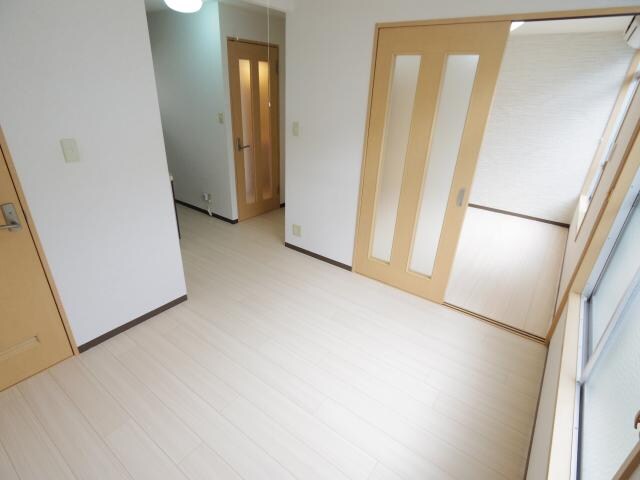  近鉄難波線・奈良線/近鉄奈良駅 バス10分南方町下車:停歩5分 1階 築49年