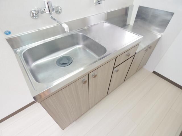  近鉄難波線・奈良線/近鉄奈良駅 バス10分南方町下車:停歩5分 1階 築49年