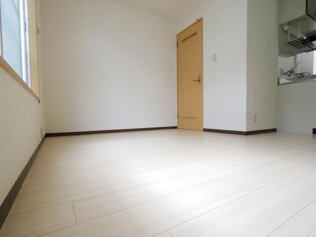  近鉄難波線・奈良線/近鉄奈良駅 バス10分南方町下車:停歩5分 1階 築49年