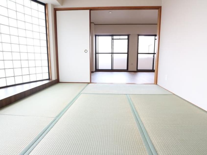  近鉄難波線・奈良線/新大宮駅 徒歩7分 3階 築35年