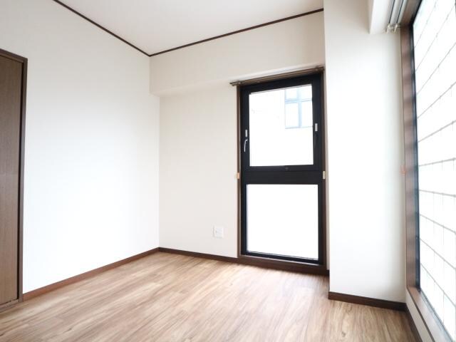  近鉄難波線・奈良線/新大宮駅 徒歩7分 3階 築35年