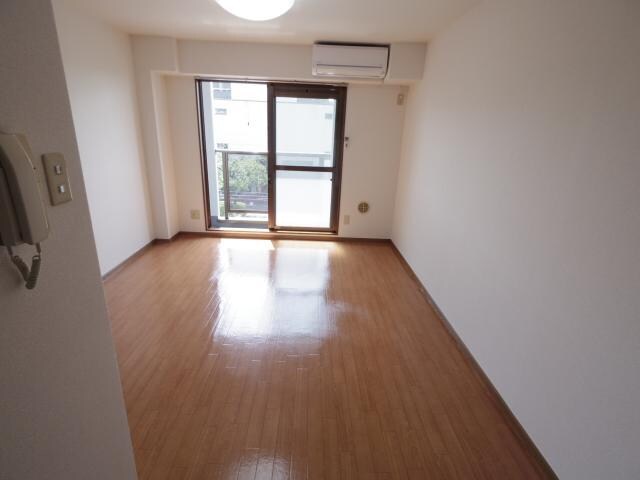  近鉄難波線・奈良線/新大宮駅 徒歩7分 3階 築24年