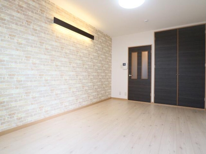  近鉄難波線・奈良線/近鉄奈良駅 バス11分萩ケ丘町下車:停歩2分 1階 築32年