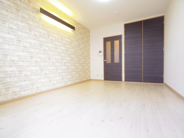  近鉄難波線・奈良線/近鉄奈良駅 バス11分萩ケ丘町下車:停歩2分 1階 築32年