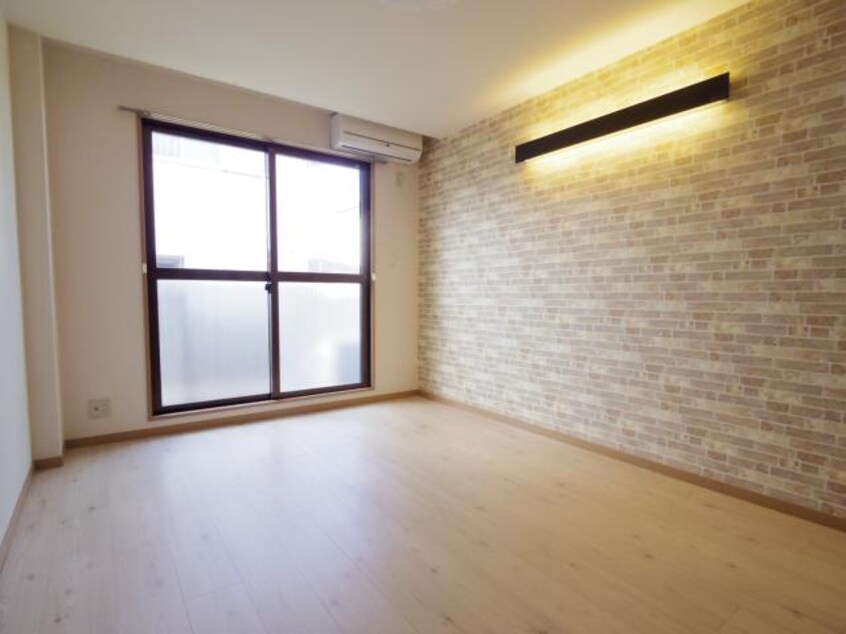  近鉄難波線・奈良線/近鉄奈良駅 バス11分萩ケ丘町下車:停歩2分 1階 築32年