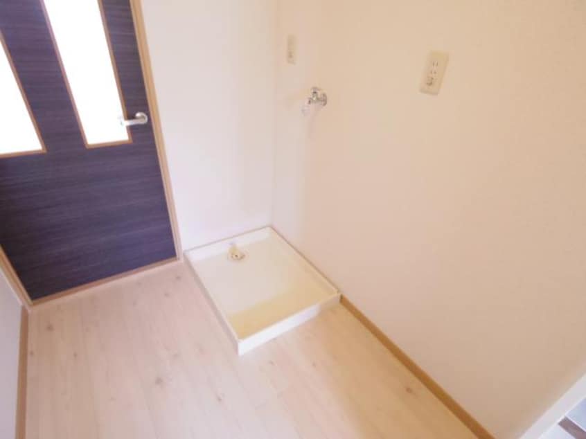  近鉄難波線・奈良線/近鉄奈良駅 バス11分萩ケ丘町下車:停歩2分 1階 築32年