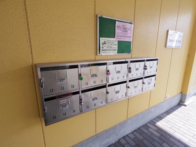  近鉄難波線・奈良線/新大宮駅 徒歩8分 2階 築25年