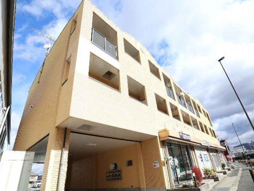  近鉄難波線・奈良線/新大宮駅 徒歩8分 2階 築25年