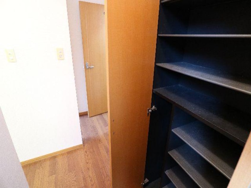  近鉄難波線・奈良線/近鉄奈良駅 バス13分梅美台7丁目下車:停歩4分 1階 築24年