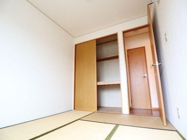  近鉄難波線・奈良線/近鉄奈良駅 バス13分梅美台7丁目下車:停歩4分 1階 築24年