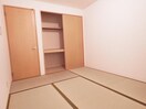  近鉄難波線・奈良線/近鉄奈良駅 バス14分梅美台7丁目下車:停歩4分 1階 築24年