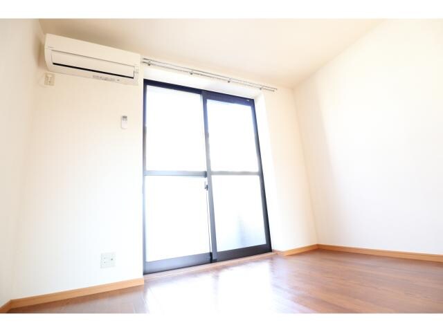  大和路線・関西本線/奈良駅 バス5分大安寺下車:停歩9分 1階 築27年