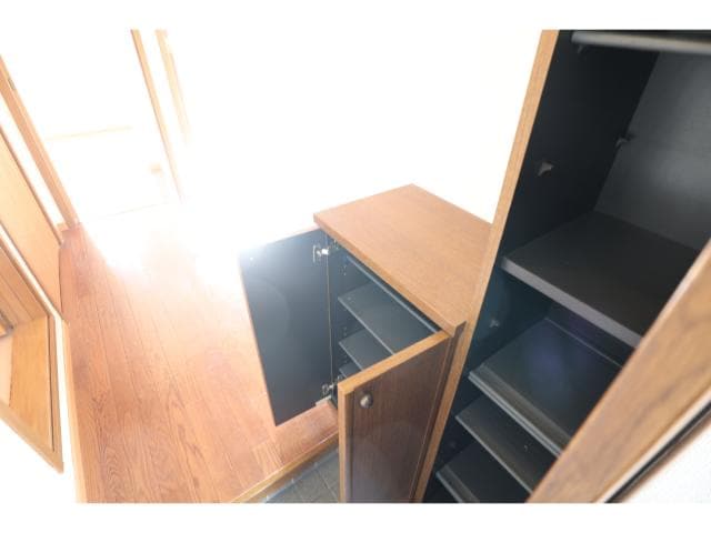  大和路線・関西本線/奈良駅 バス5分大安寺下車:停歩9分 1階 築27年