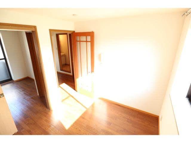  大和路線・関西本線/奈良駅 バス5分大安寺下車:停歩9分 1階 築27年